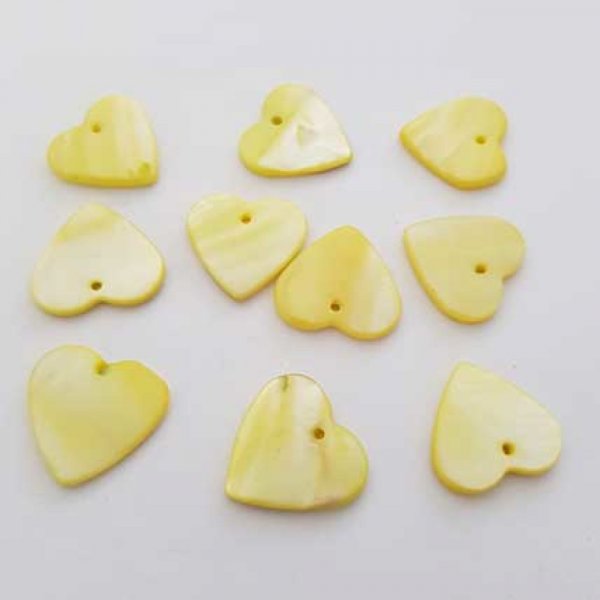 10 Perles breloques Pendentifs Nacres C&oelig;ur 17mm Jaune
