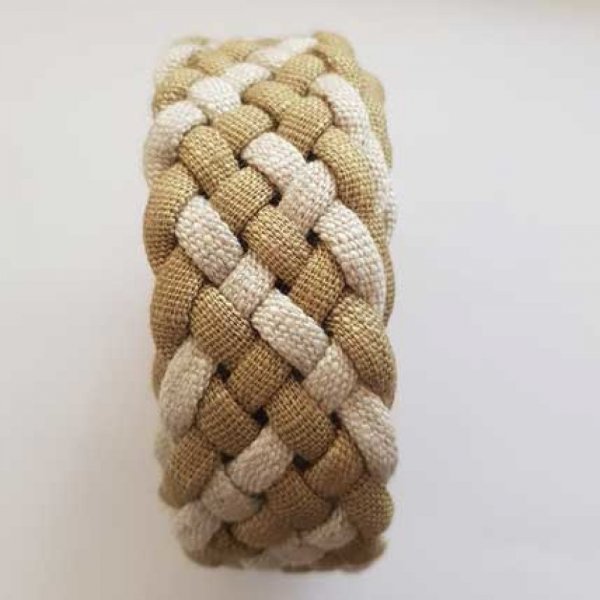 1.10 m&egrave;tre cuir tress&eacute; n&deg;21 30 mm