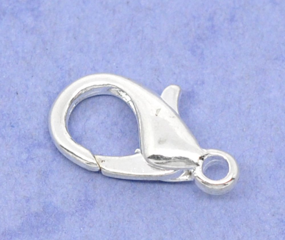 1 Fecho de mosquetão 15 x 08 mm.