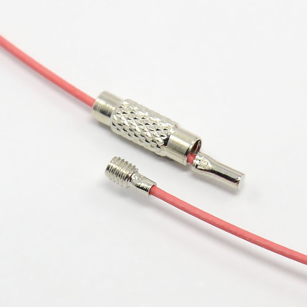 1 colar de fio rígido cor-de-rosa com fecho de rosca N°01