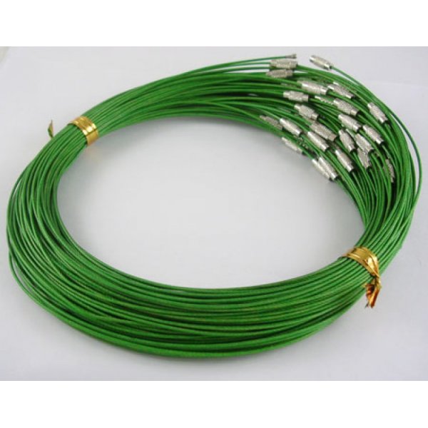1 colar de fio rígido com cabo marinho fecho de rosca verde N°01