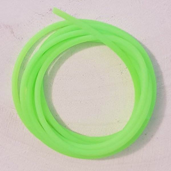 1 metro de cord&atilde;o de pvc oco de 2 mm em verde fluorescente.
