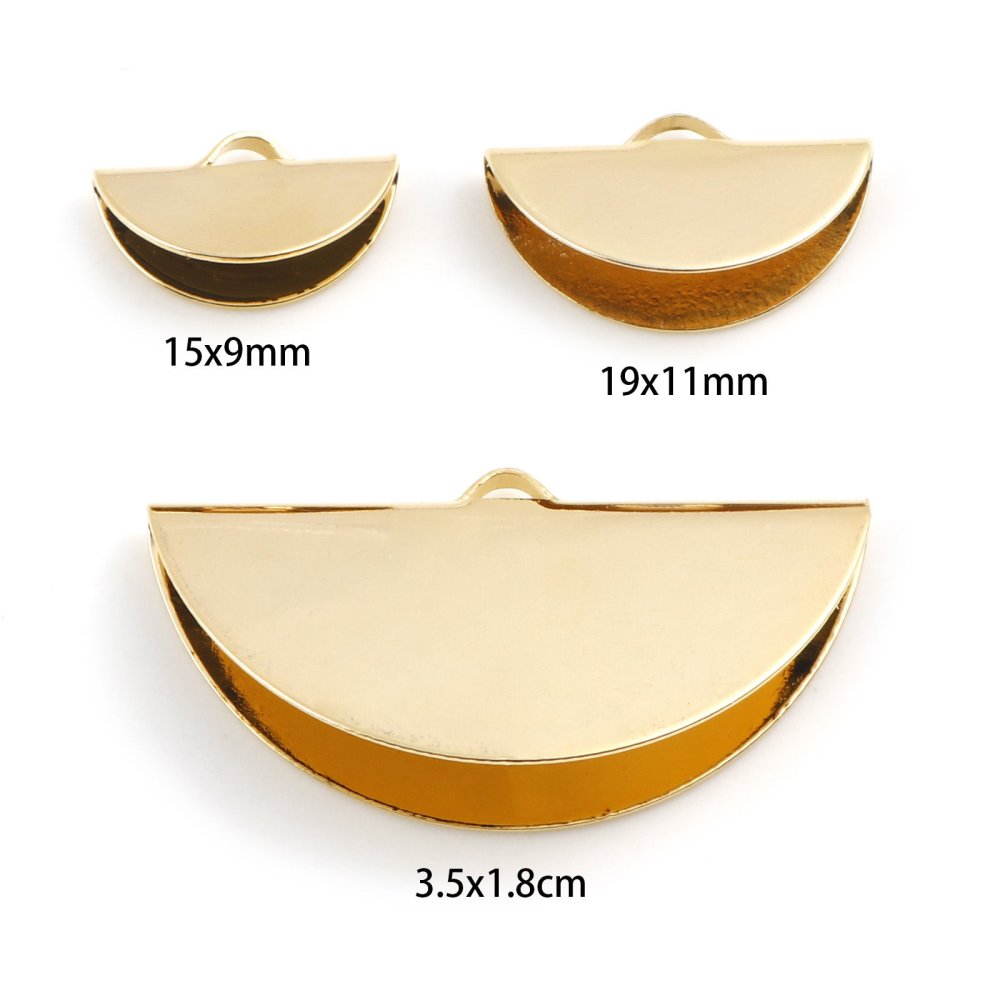 2 grampos em meia-lua dourados 19 x 11 mm