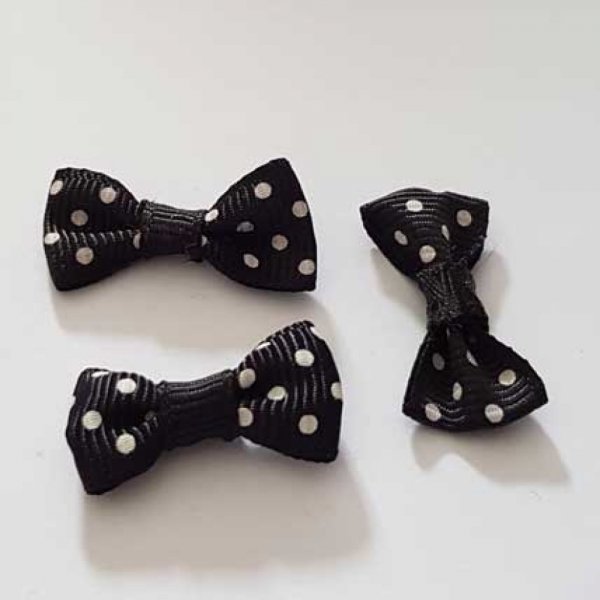 4 N&oelig;uds tissus lot N&deg;19