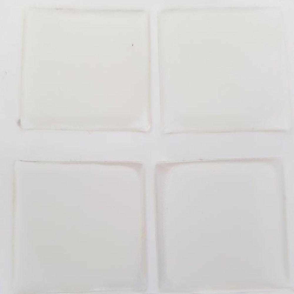9 Cabochões de resina auto-adesivos 20 x 20 mm Transparente