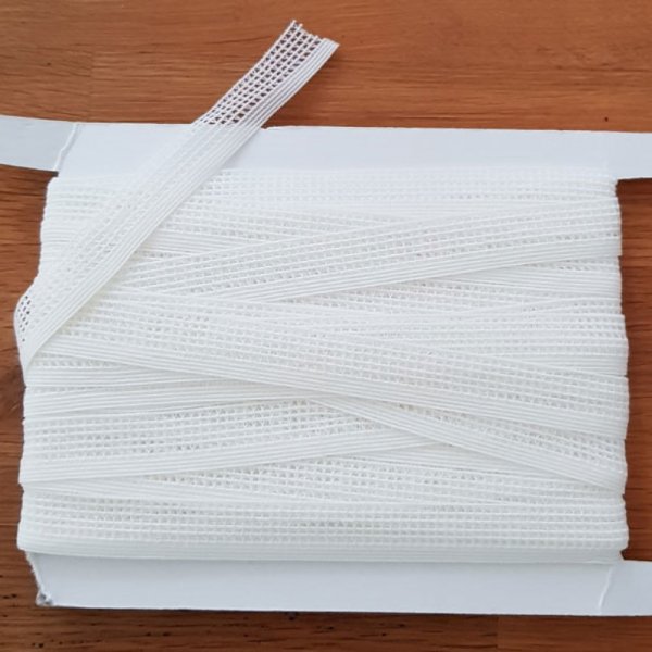 Ao metro El&aacute;stico branco fantasia 15 mm.