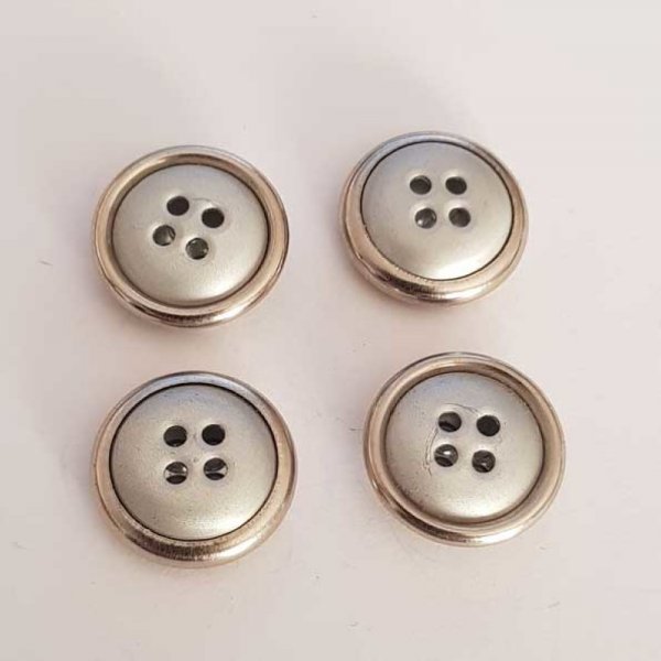 Bouton Argent N&deg;28 de 16 mm Rond