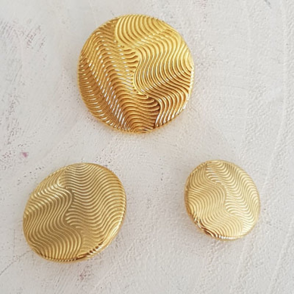 Botão dourado de 23 mm N°01 redondo