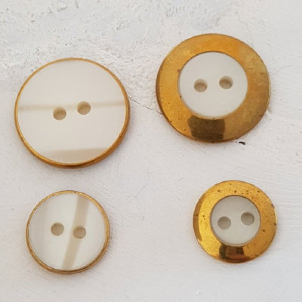 Bouton Dor&eacute; N&deg;38 de 14 mm Rond