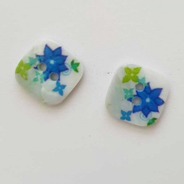 Bouton fantaisie Carr&eacute; &agrave; fleurs 14 mm N&deg;03