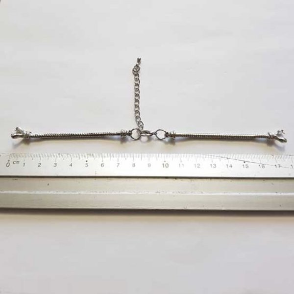 Pulseira de corrente com mostrador de rel&oacute;gio de estilo europeu com fecho de mosquet&atilde;o 8,5 x 9,5 cm