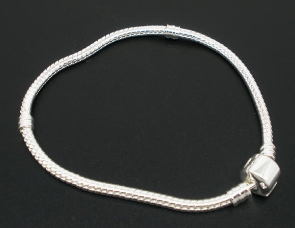 Pulseira de clipe europeu 21 cm Fecho liso Banhado a prata 925