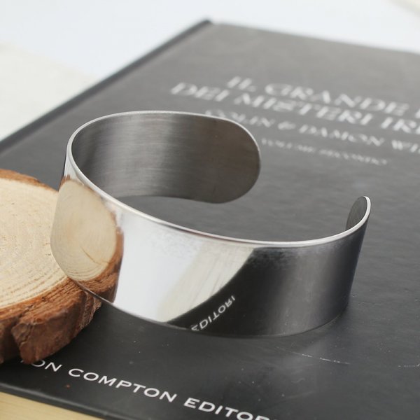 Pulseira de punho em a&ccedil;o inoxid&aacute;vel de 20 mm N&deg;03