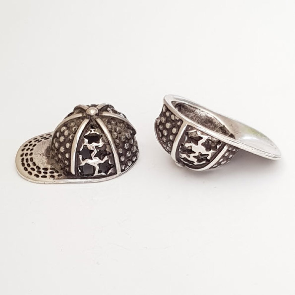 Chapéu Charm N°07 em zamak