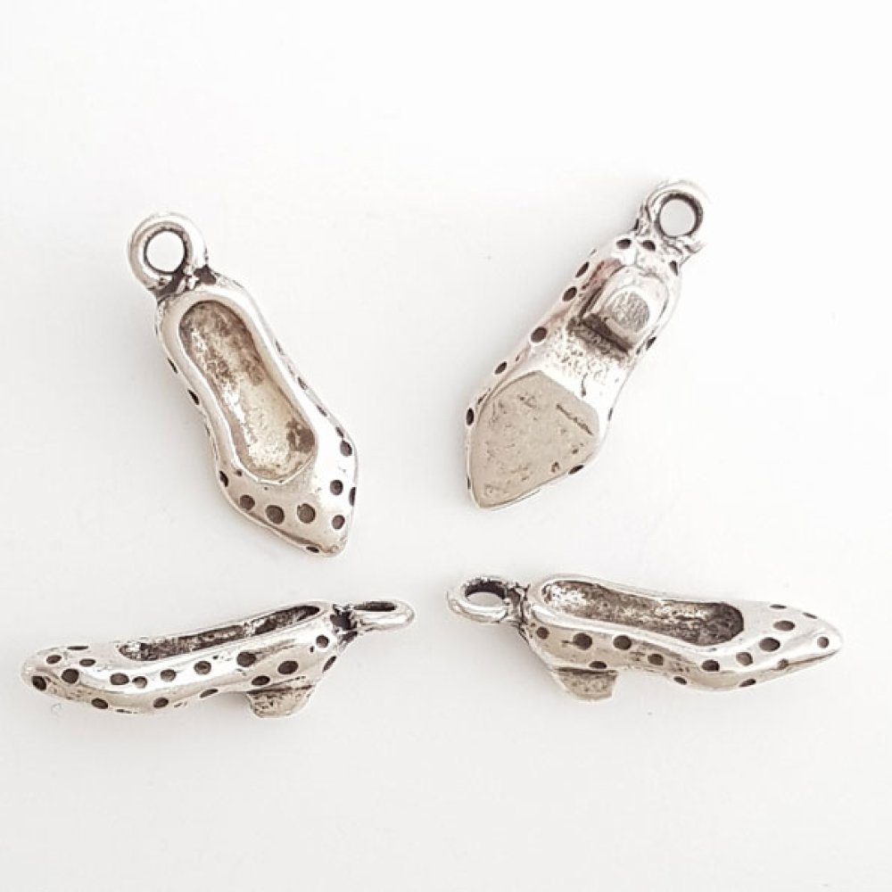 Sapato Charm N°31 em Zamak