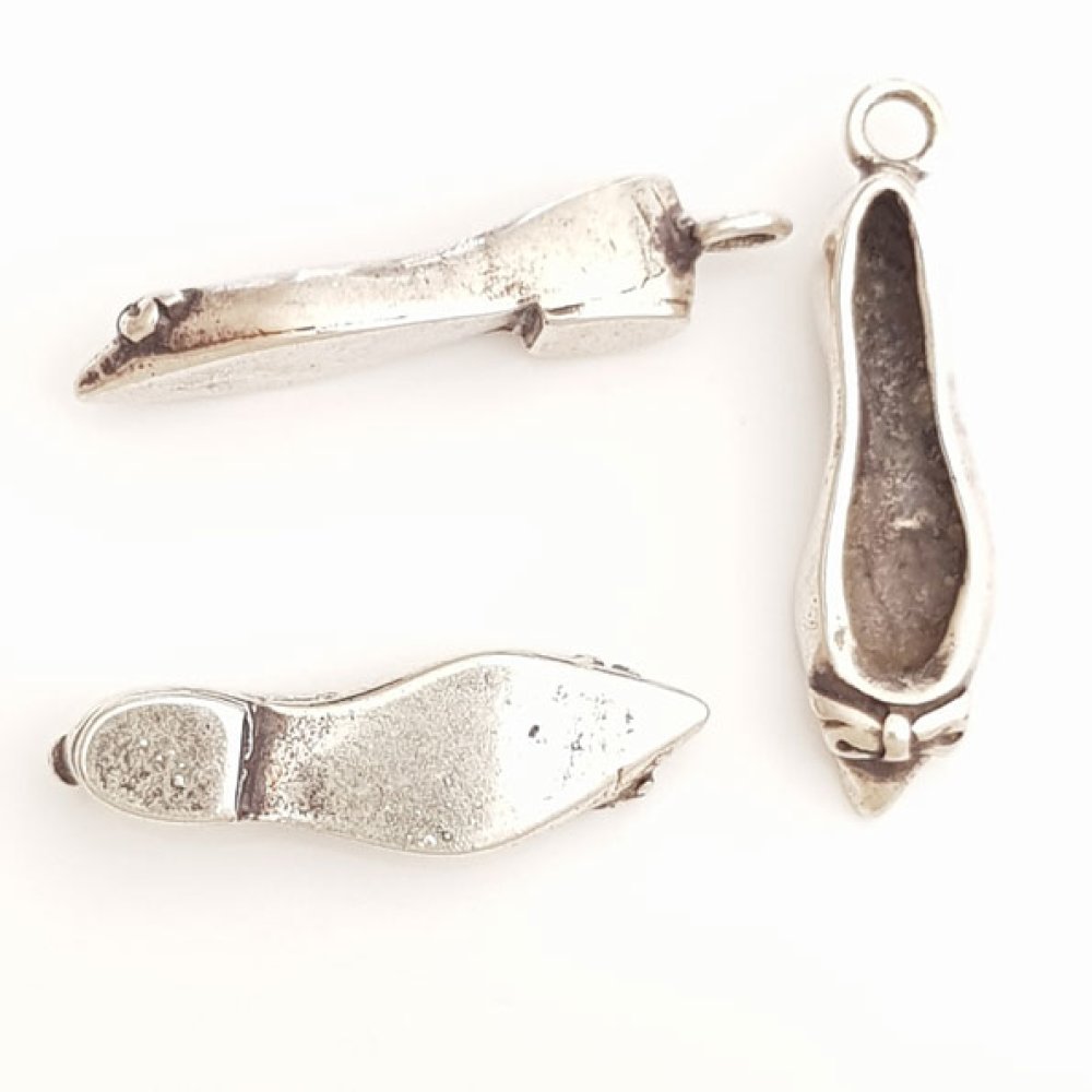 Sapato Charm N°32 em Zamak