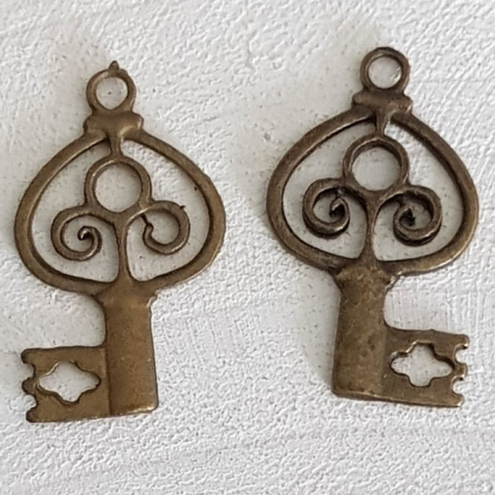 Pendente de chave N°27 Bronze