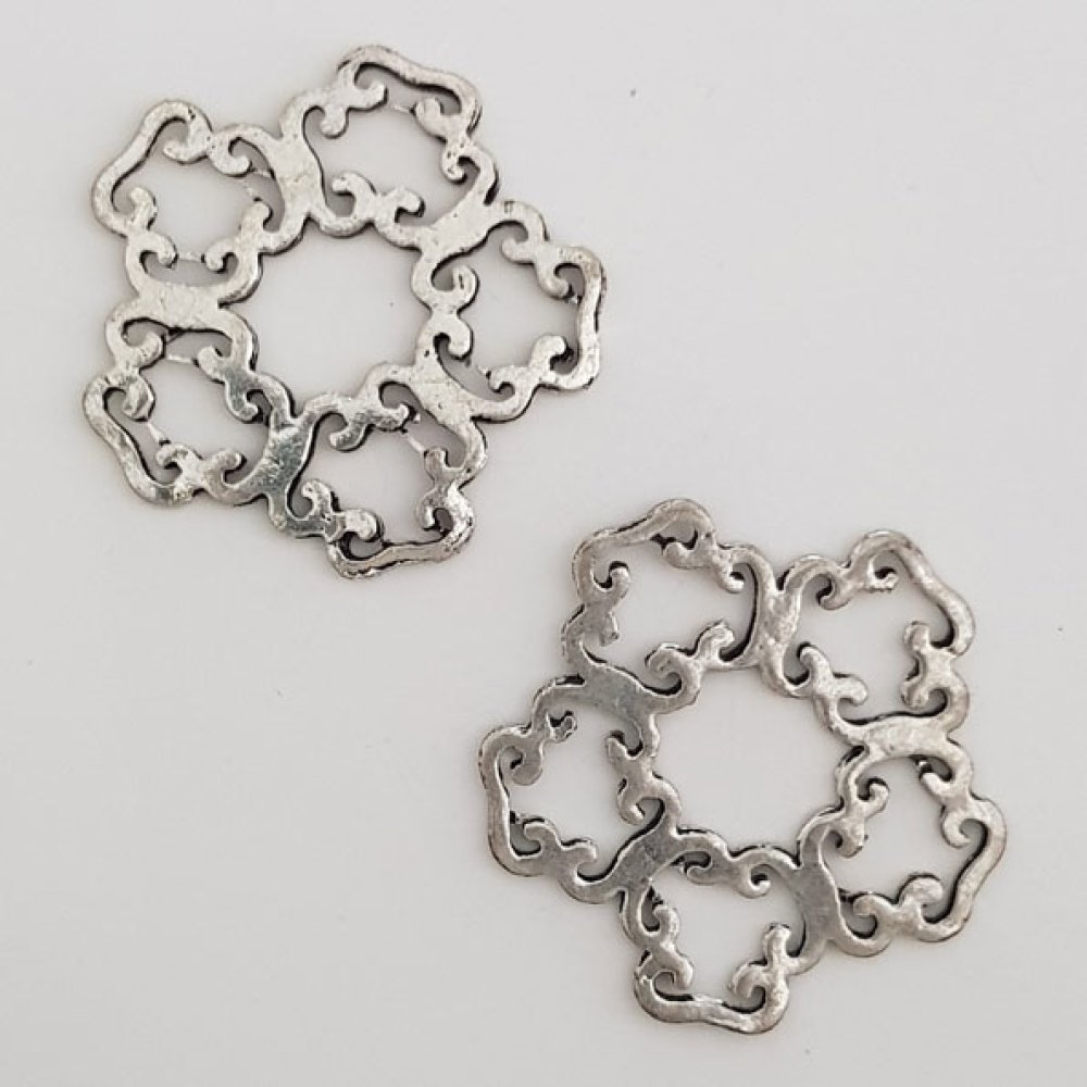 Pendente flor em metal N°022 Prata