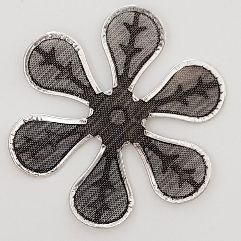 Pendente flor em metal N°029 Prata