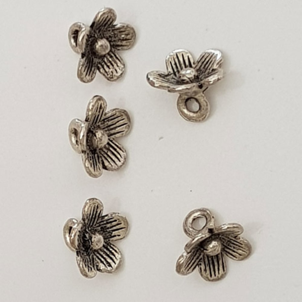 Pendente flor em metal N°038 Prata