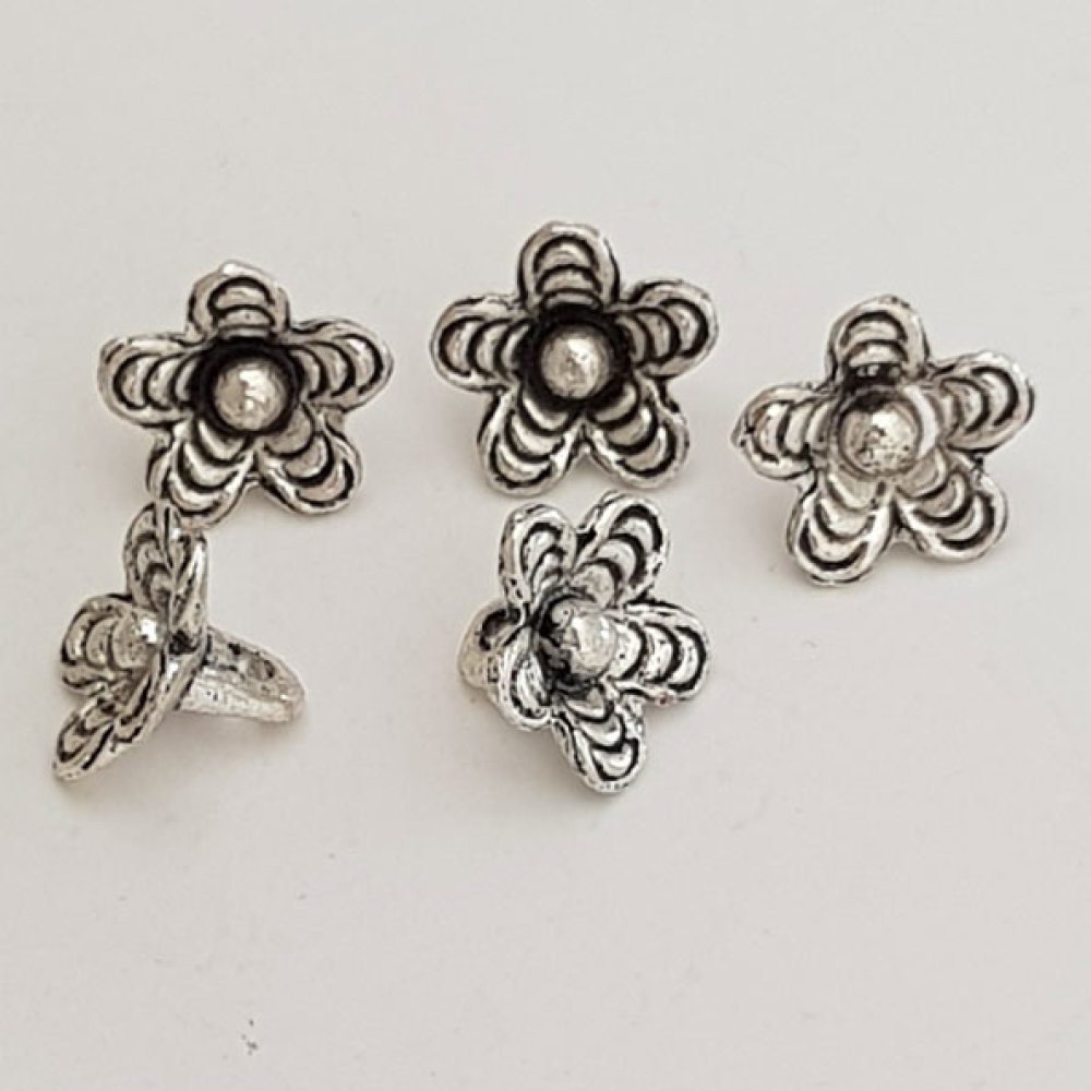 Pendente flor em metal N°039 Prata