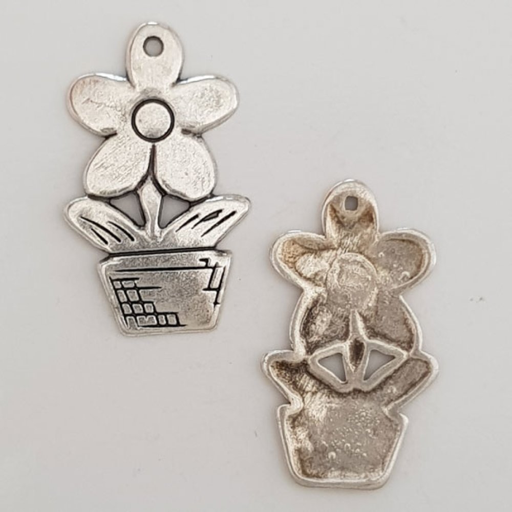 Pendente flor em metal N°056 Prata