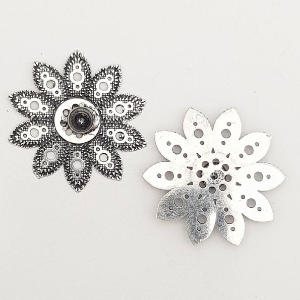 Pendente flor em metal N°059 Prata