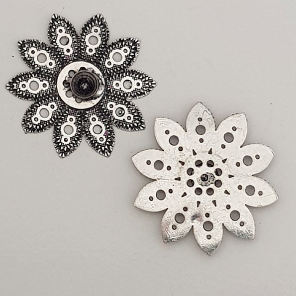 Pendente flor em metal N°059 Prata