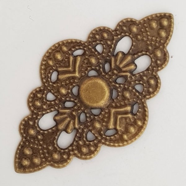 Pendente Flor em metal N&deg;097 Grava&ccedil;&atilde;o em bronze