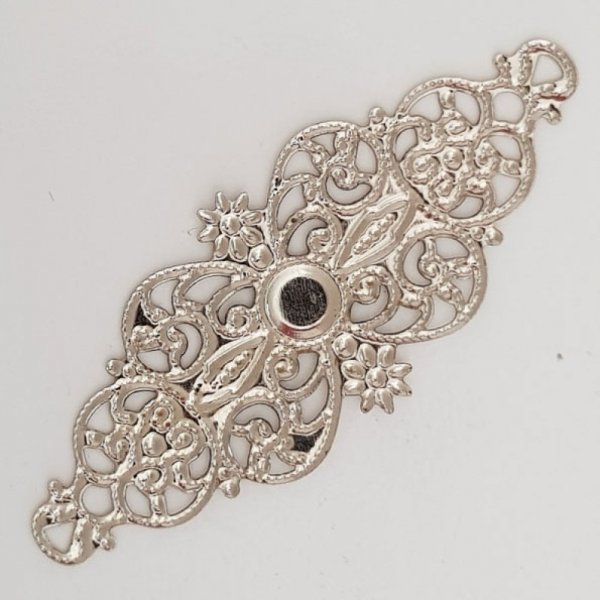 Pendente flor em metal N&deg;098 Grava&ccedil;&atilde;o em prata