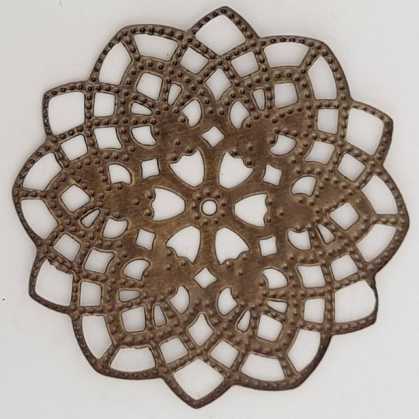 Pendente flor em metal N&deg;101 bronze gravado