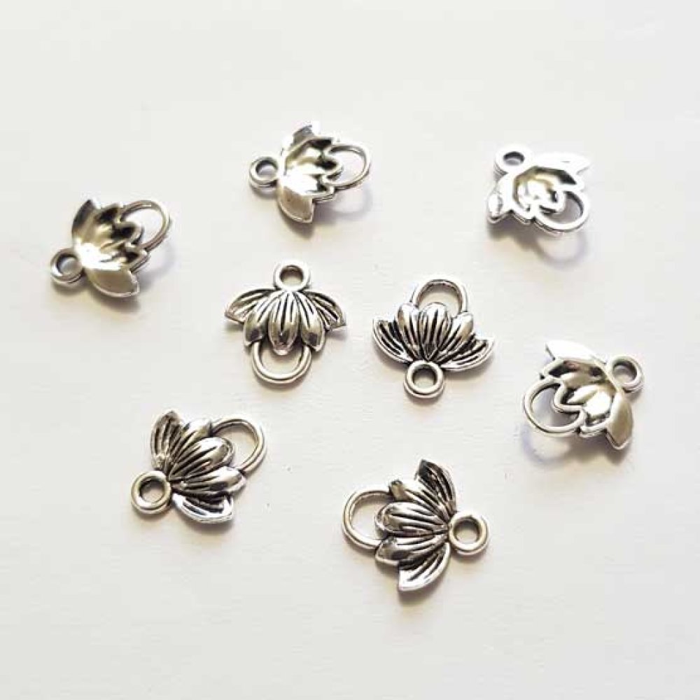 Pendente de flor em metal N°120 x 100 peças Prata