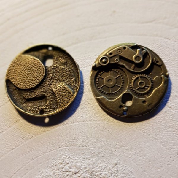 Charm Clockwork N&deg;01 x 5 pe&ccedil;as