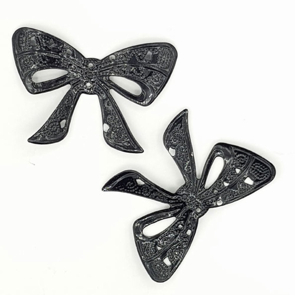 Pendente nó N°06, conector de nó de filigrana em metal preto fino 39 x 26 mm