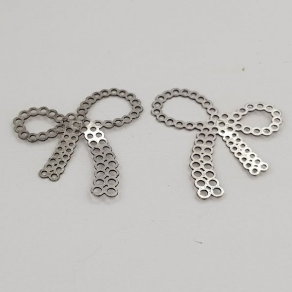 Pendente gravata borboleta em prata N&deg;24 Pendente gravata borboleta em metal