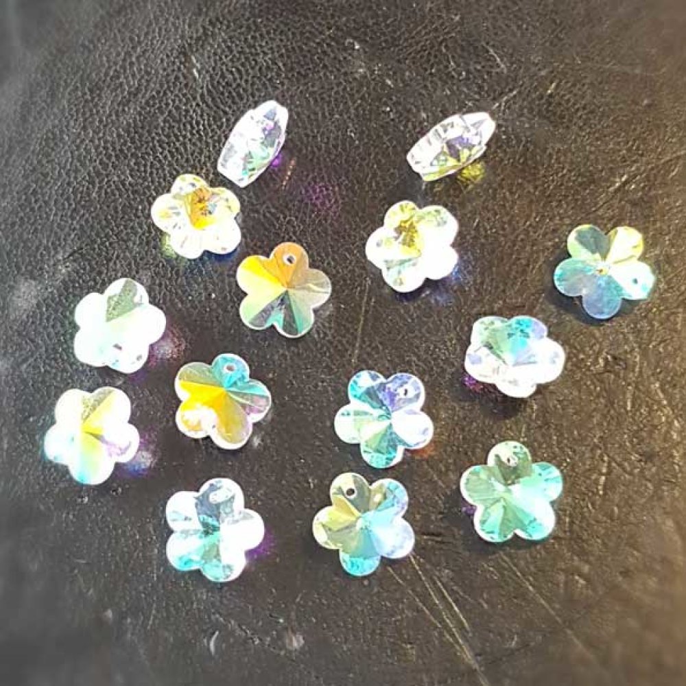 Pingente de flor em vidro facetado N°04-01