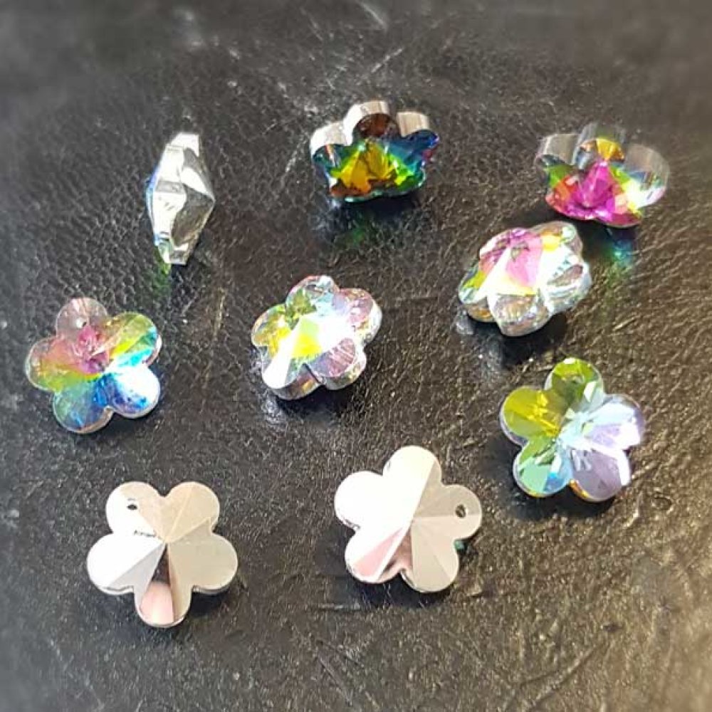 Pingente de flor em vidro facetado N°04-02