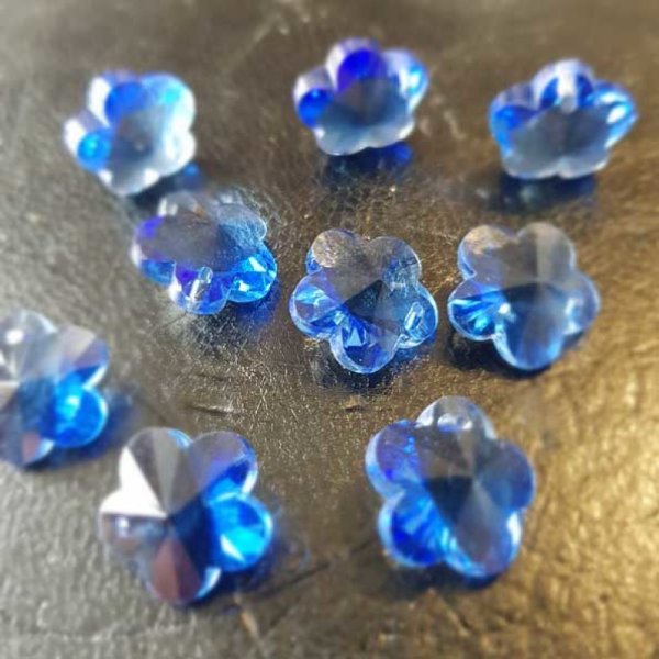 Pendente de flor em vidro facetado N&deg;04-03