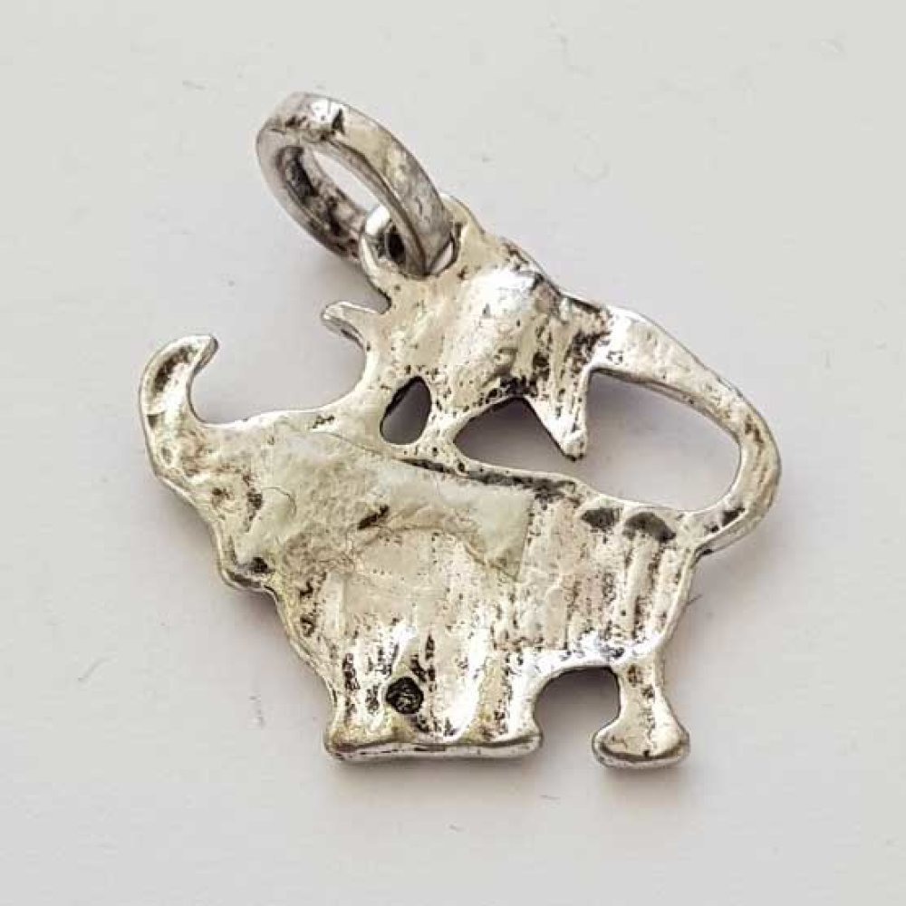 Pendente signo do zodíaco Touro Metal prateado N°03 com strass