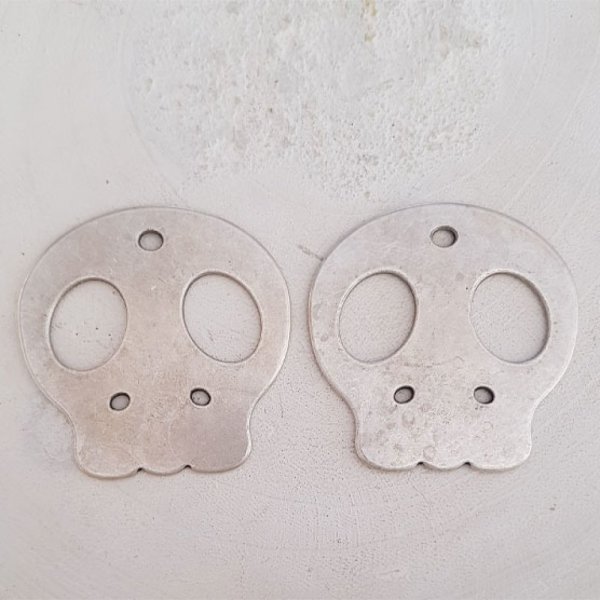 Pendente caveira e ossos cruzados N&deg;21