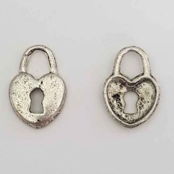 Amuletos cora&ccedil;&atilde;o N&deg;08 x 4