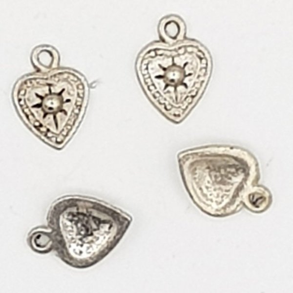 Amuletos em forma de cora&ccedil;&atilde;o N&deg;34