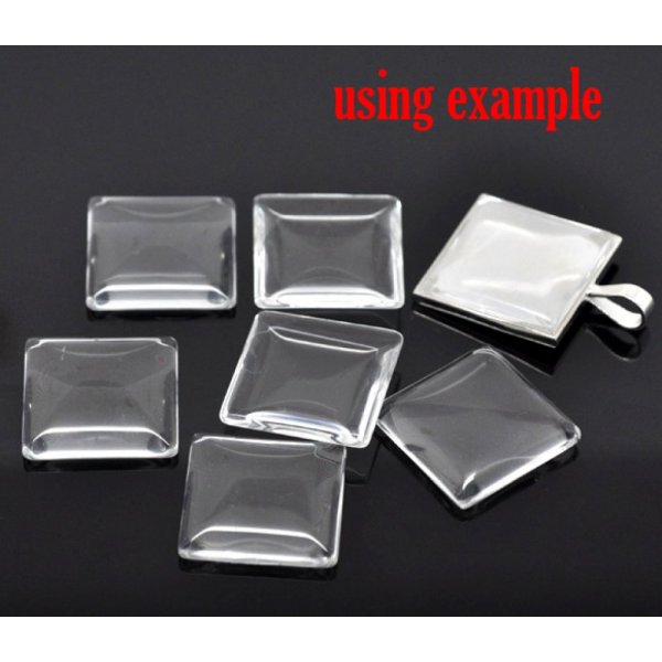 Caboch&atilde;o Quadrado 25 x 25 mm em vidro transparente rebarbado N&deg;28