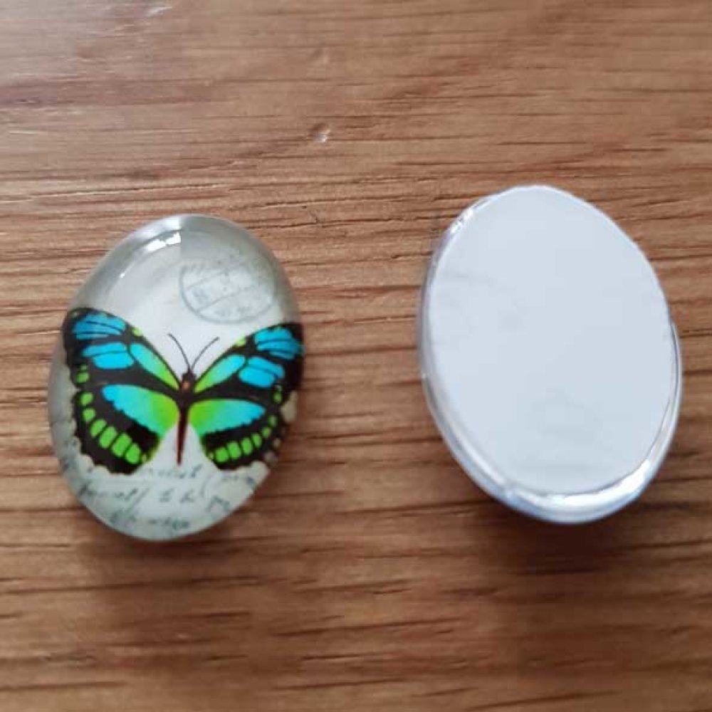 Cabochão oval 13 x 18 mm Borboleta N°02