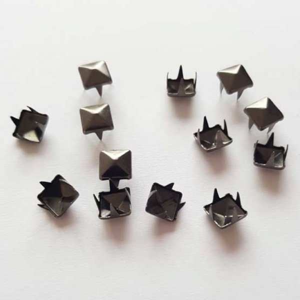 Clous rivet &agrave; griffes Carr&eacute; 07 mm Noir 20 pi&egrave;ces