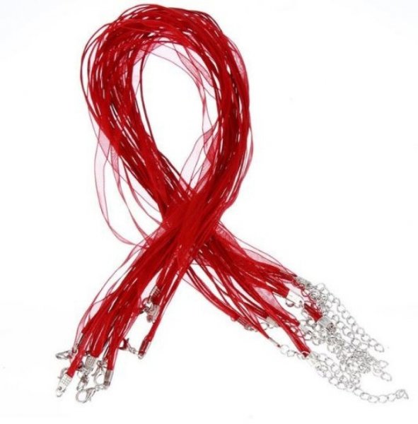 Colar com fita de organza N&deg;02 e cord&atilde;o encerado