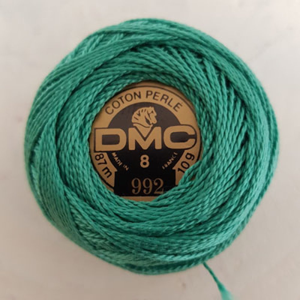 Contas de algodão para bordar num carretel, DMC n.º 8 - 10 g