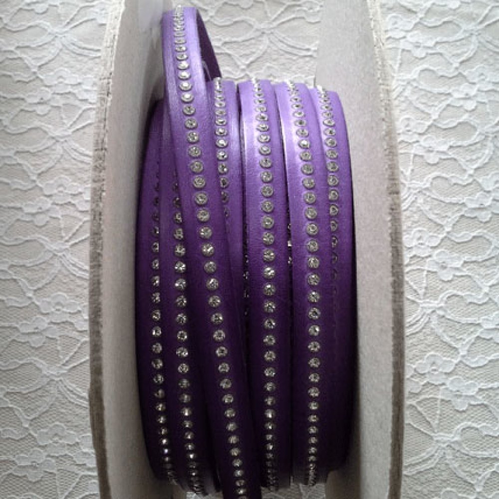 B-Viola Couro 10 mm Strass Swarovski por 20 cm