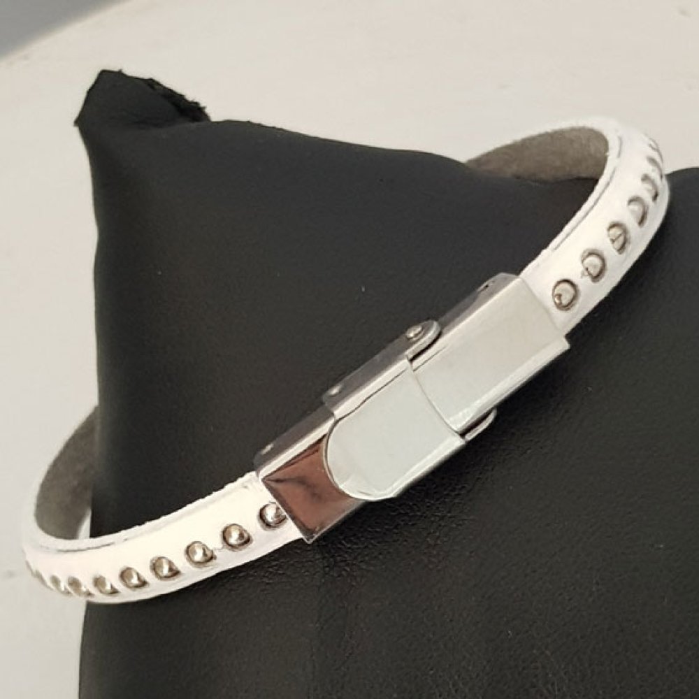 Bille Flamme de couro 06 mm com corrente de bola sem níquel por 20 cm