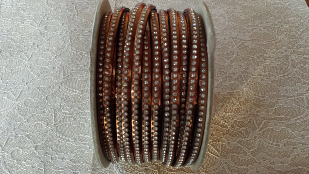 Espelho de couro Antic 06 mm Swarovski Strass por 20 cm